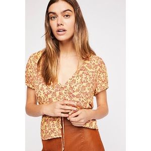 NEW Free People Bluebelle Ditsy Floral Cropped V Neck Blouse - Size XS